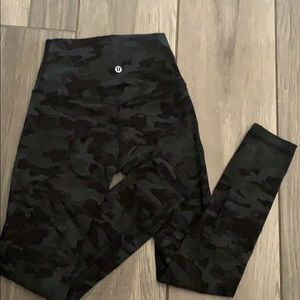 camo leggings